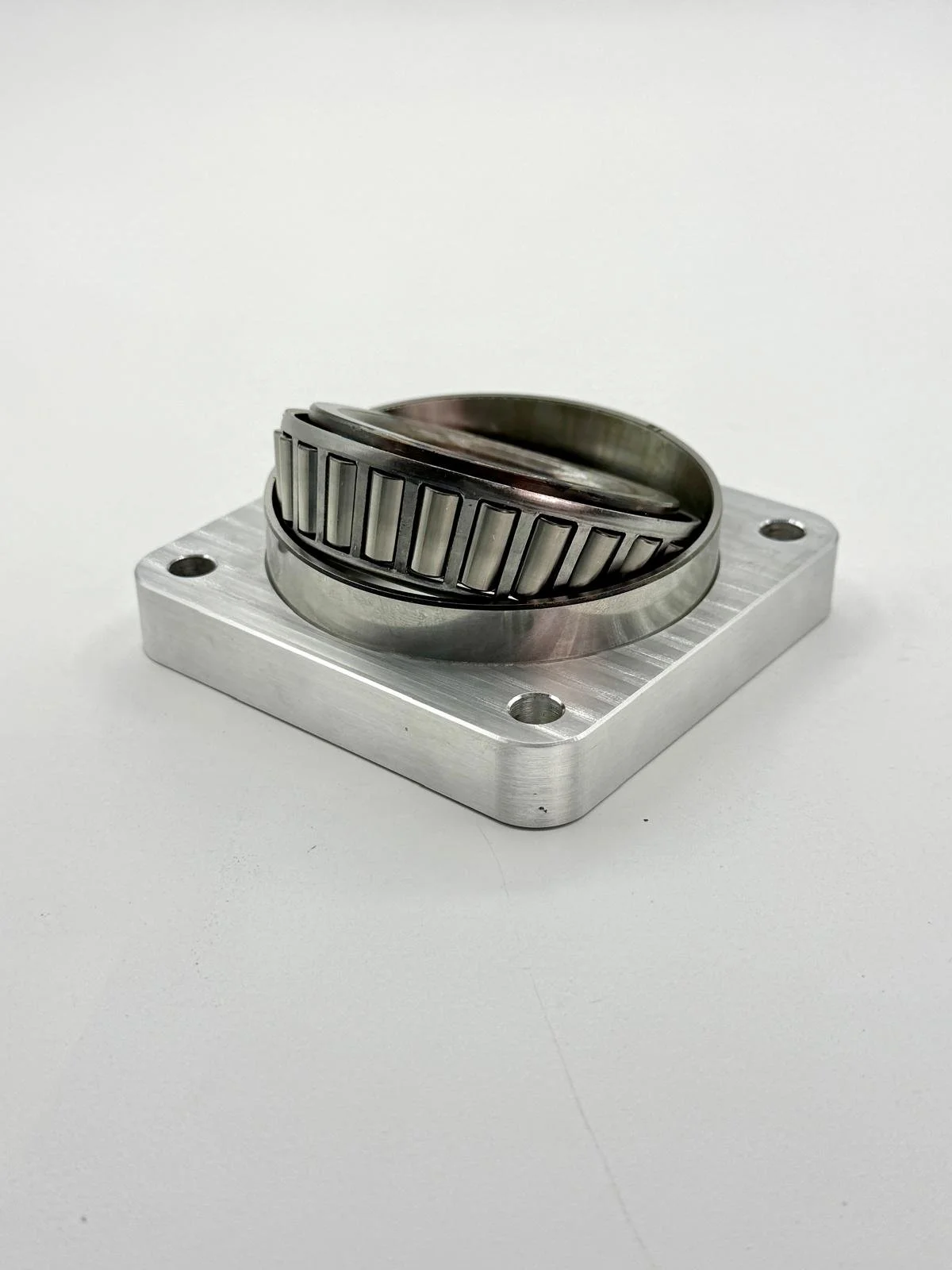 stoneycnc-pr-studios-model8-milling-aluinium-28.jpg