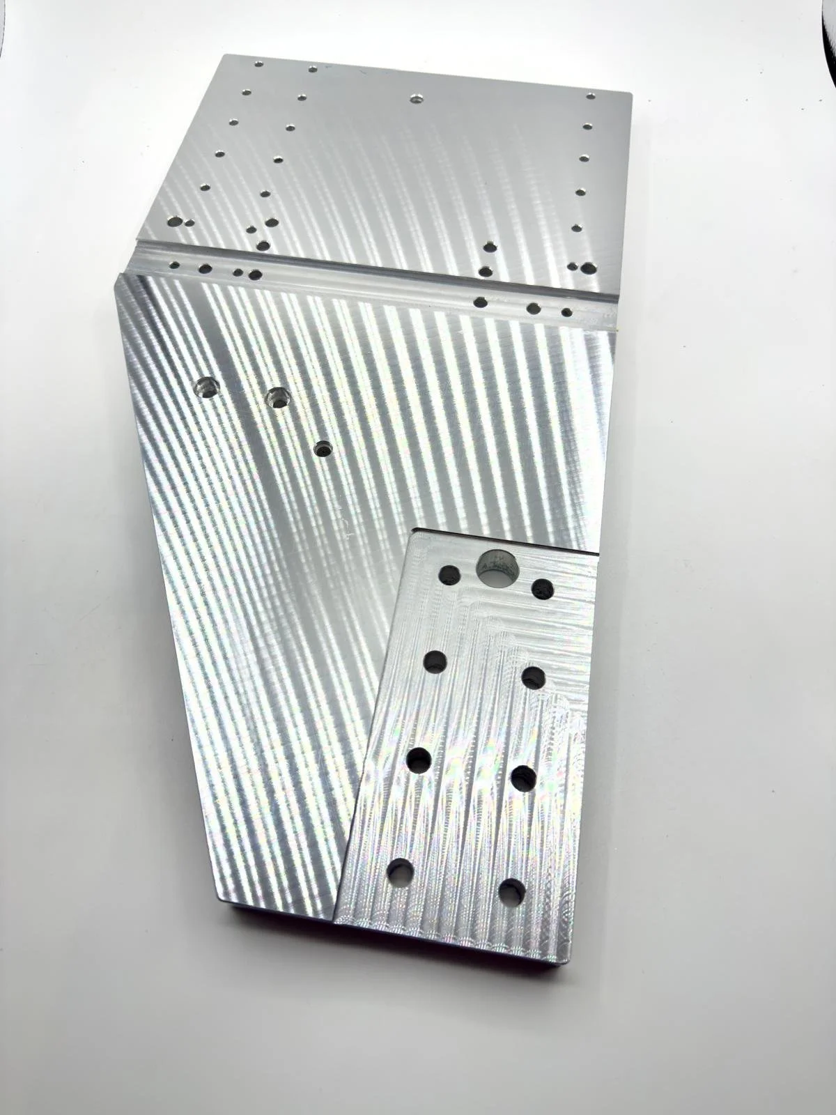 stoneycnc-pr-studios-model8-milling-aluinium-37.jpg