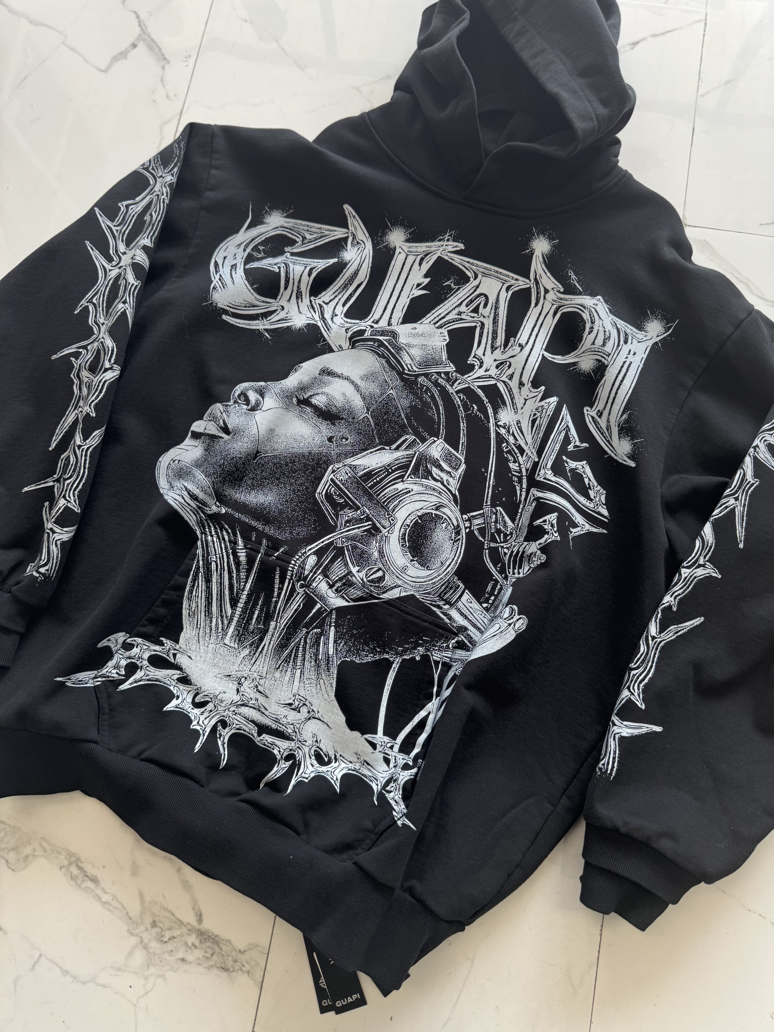 GUAPI (CYBORG HOODIE)