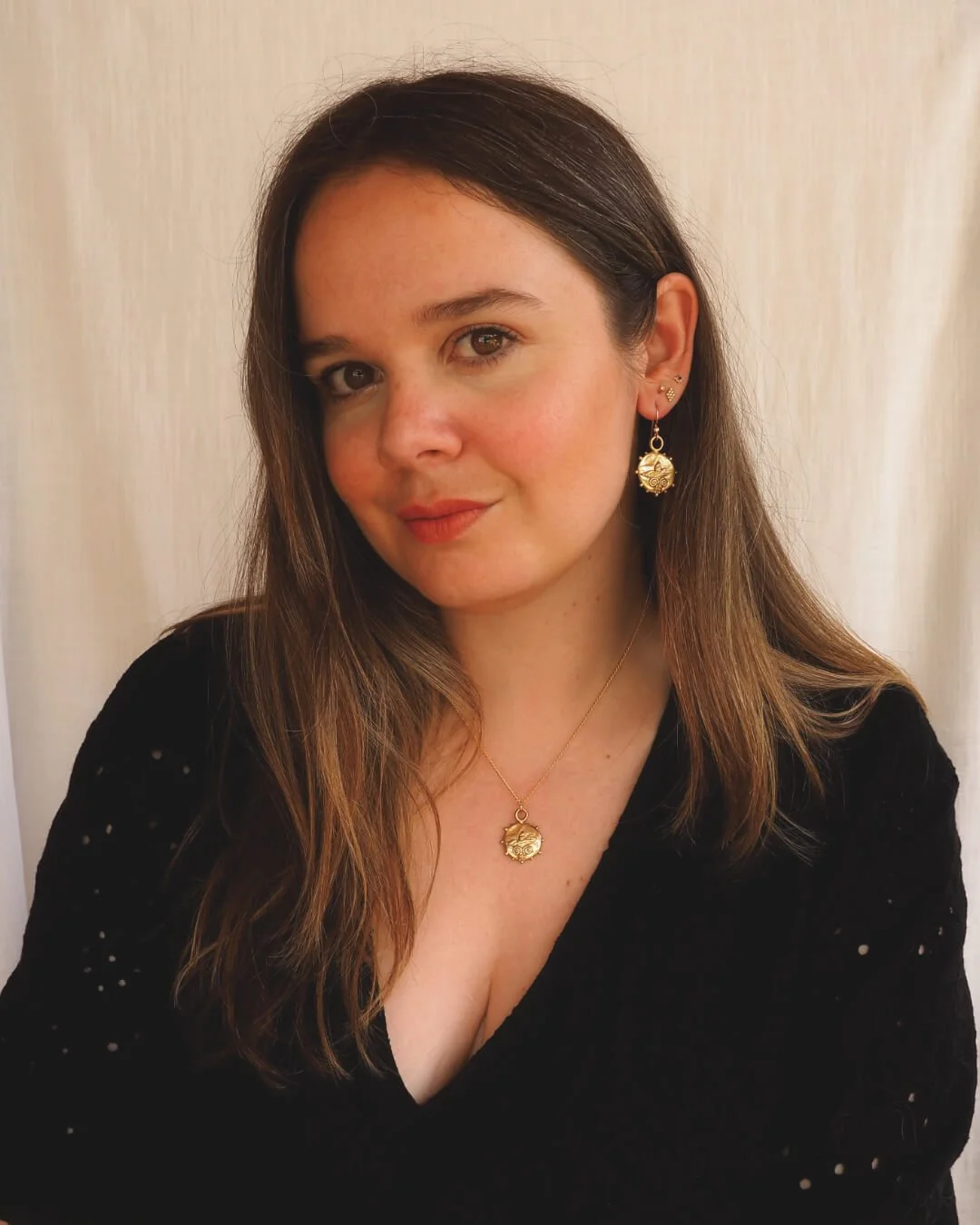 Jewellery designer, metal smith and illustrative artist from Waikato, New Zealand.