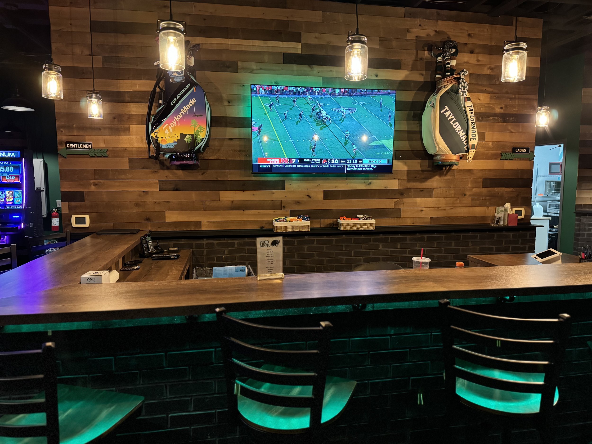 WF BAR.jpg