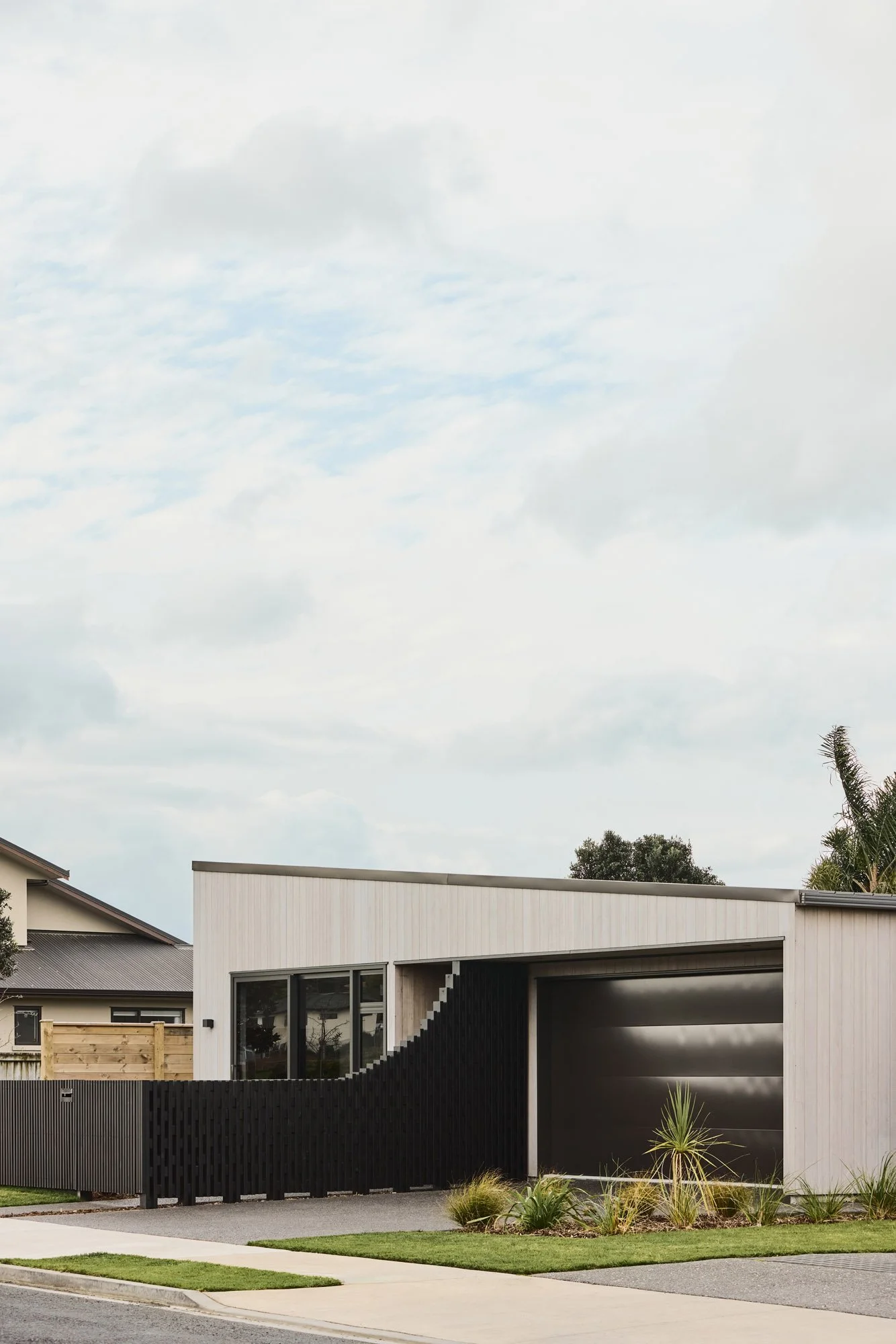 Studio Brick Architects
Waihi Beach House roadside screening