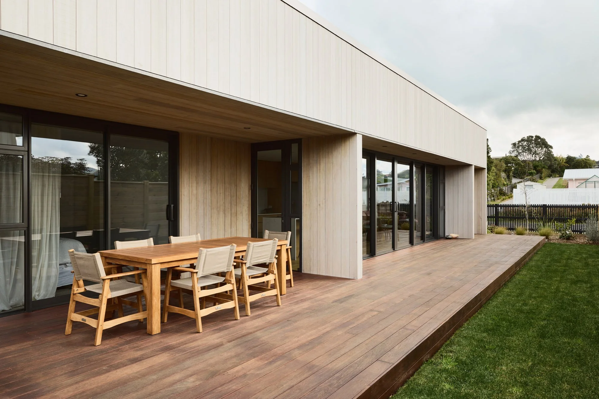 Studio Brick Architects
Waihi Beach House deck