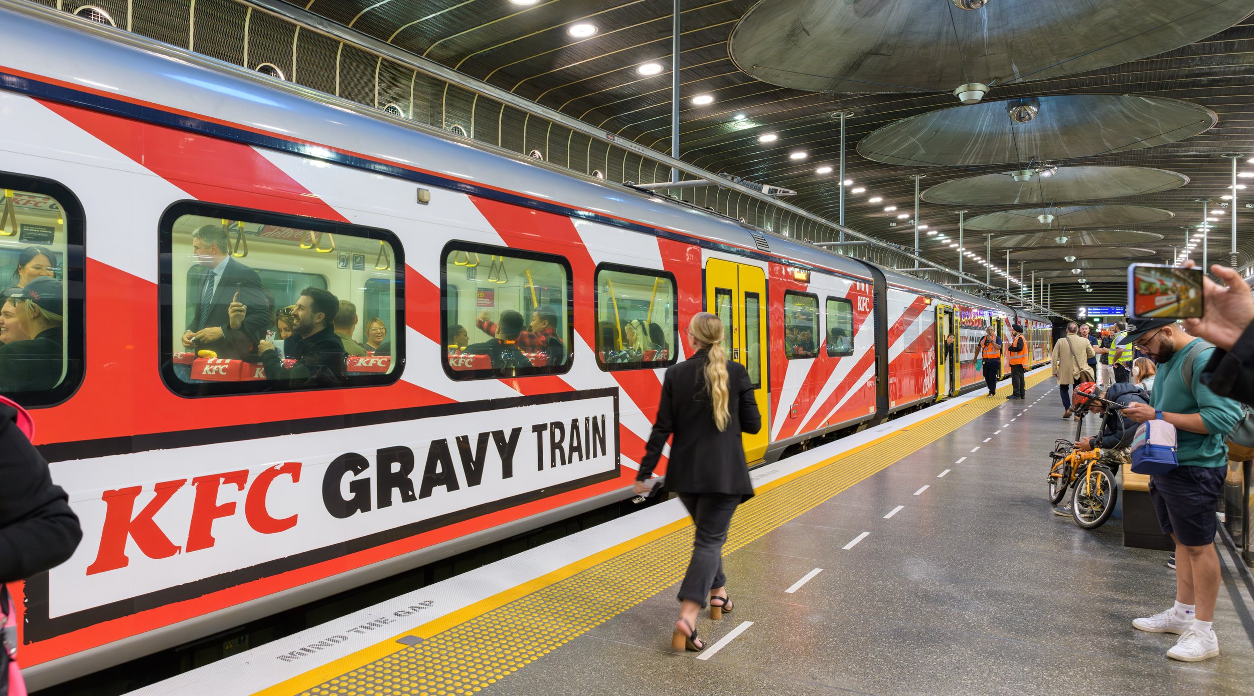 20240405 - MW - KFC Gravy Train - Britomart - Train at patform-3- high res.jpg