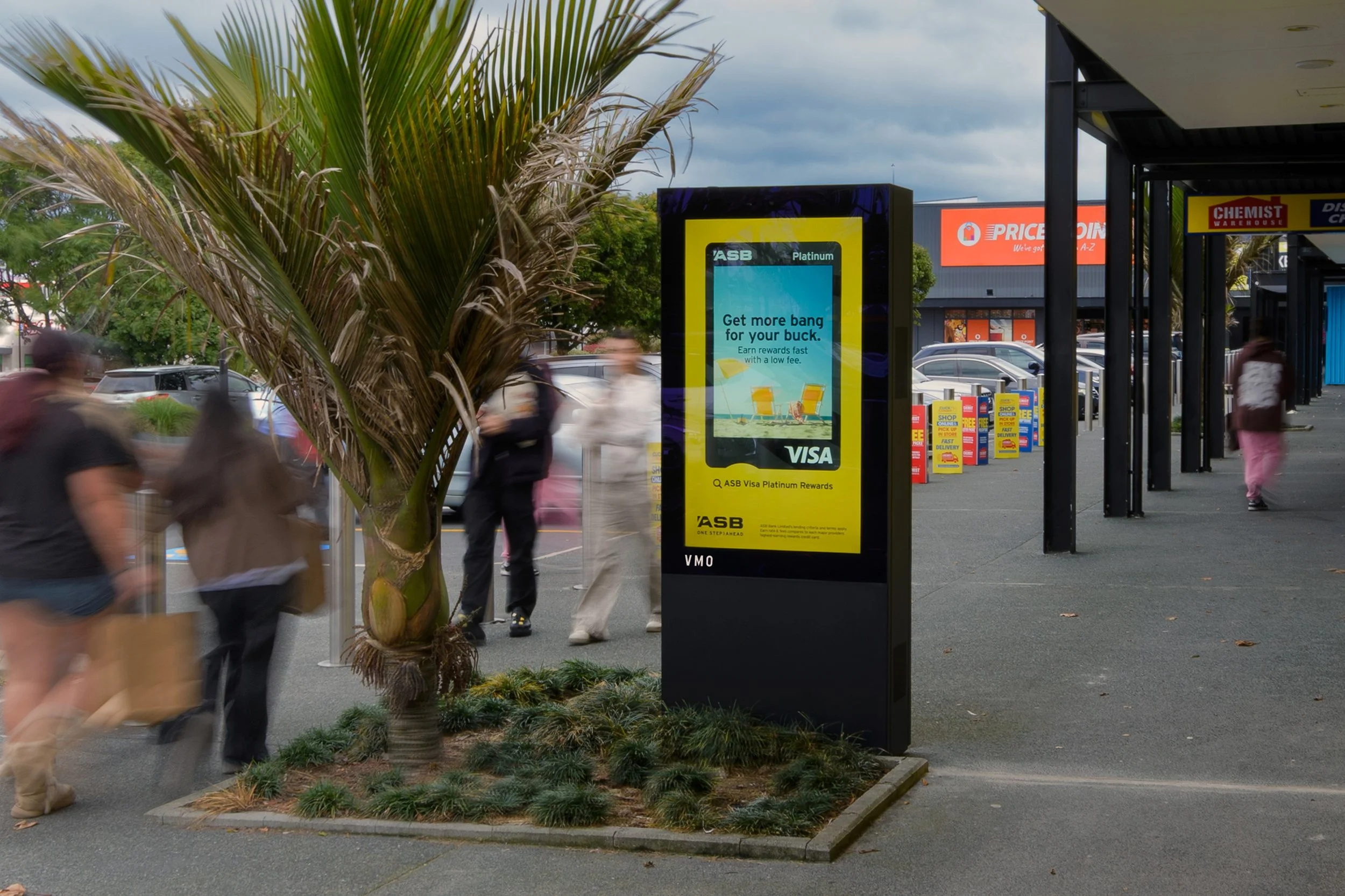 VMO wins the outdoor media contract with New Zealand Retail Property Group.