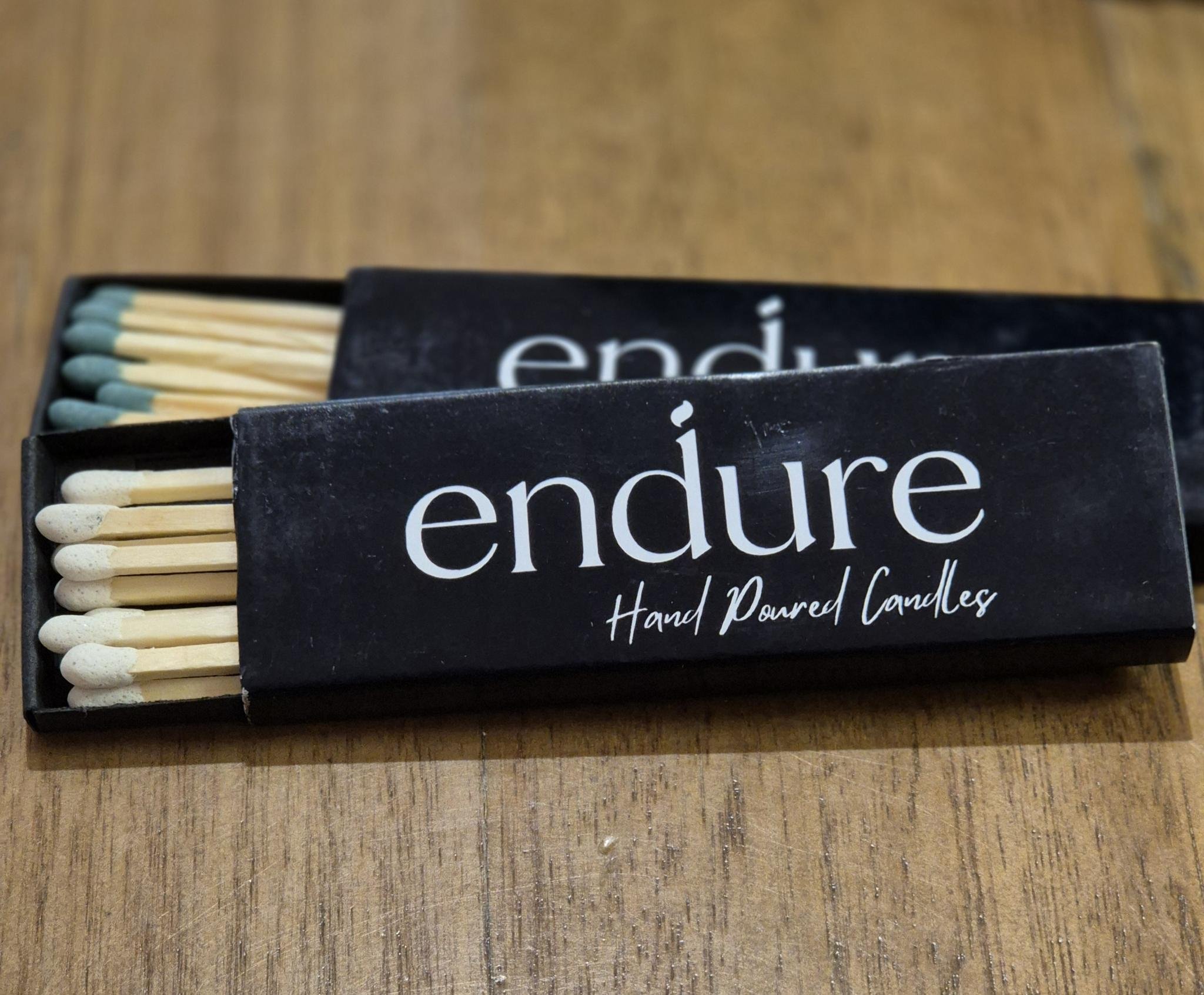 Coloured long matches (10)