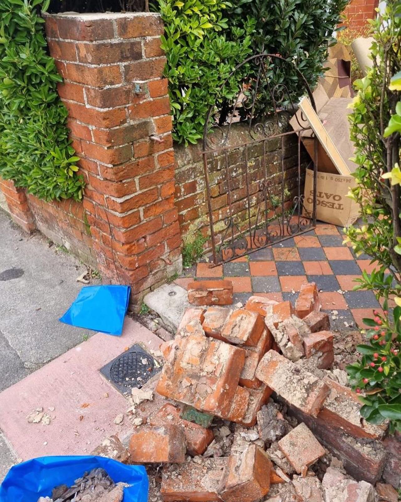 BEFORE &amp; AFTER 🧱 - We carefully took down these brick pillars (before they fell!) cleaned the bricks and relaid them, along with the capping stones and installed a NEW gate at this property in Eastbourne.

#property #maintenance #eastbourne 
#ea