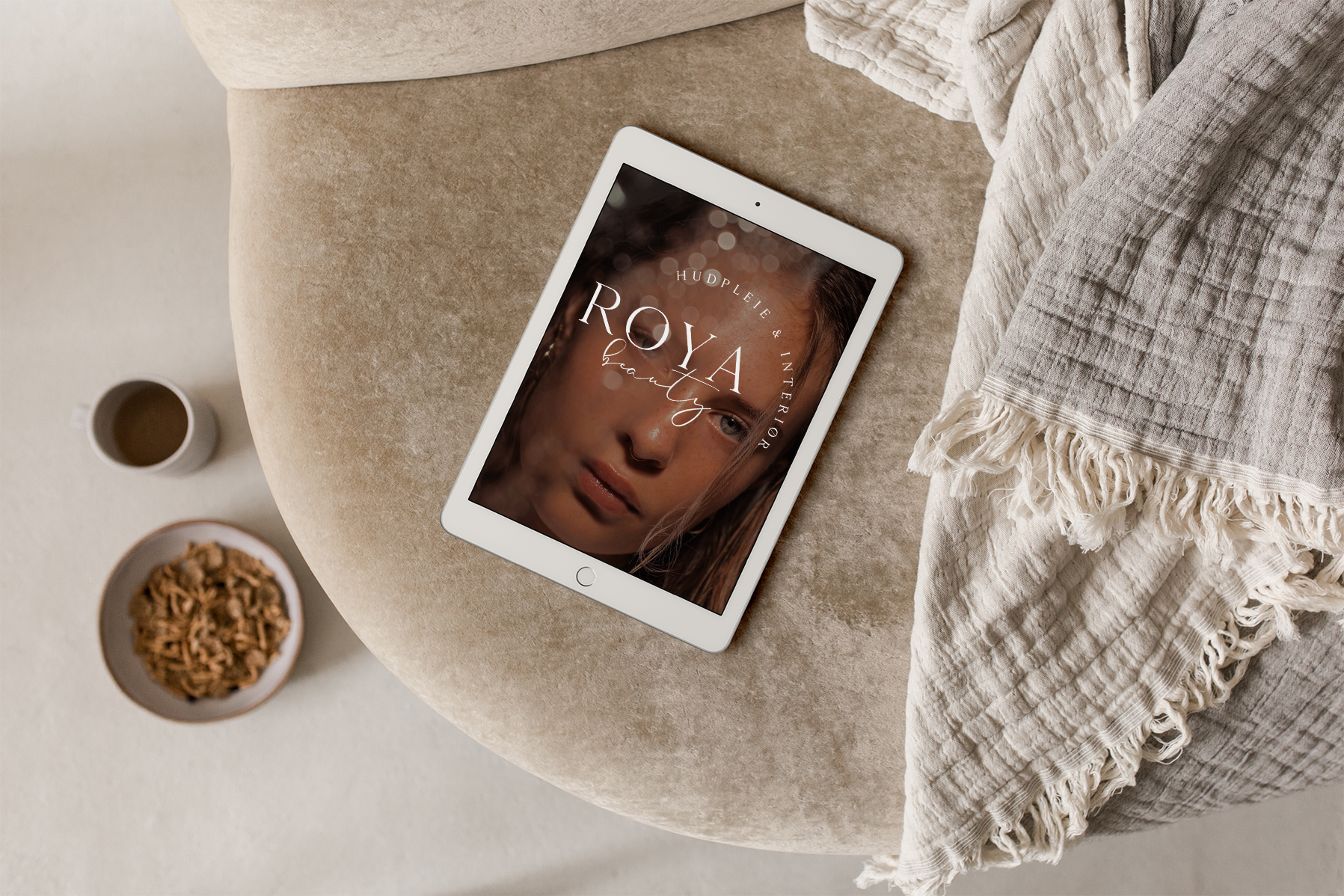 Roya Beauty-Mockup_03.png