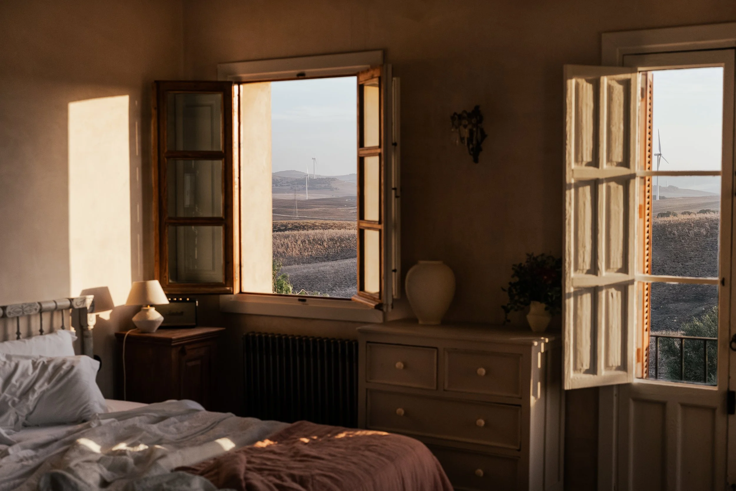 BOOKINSITU-2.jpg