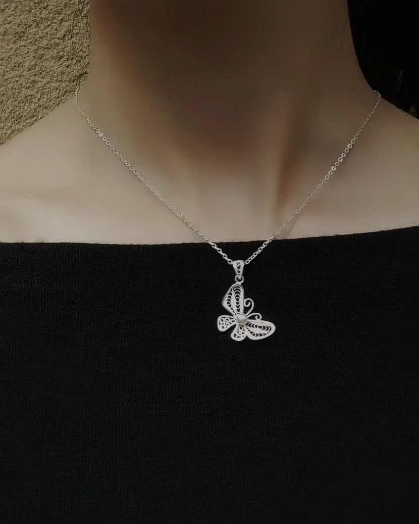 Butterfly necklace (Pre-Order 3.16)