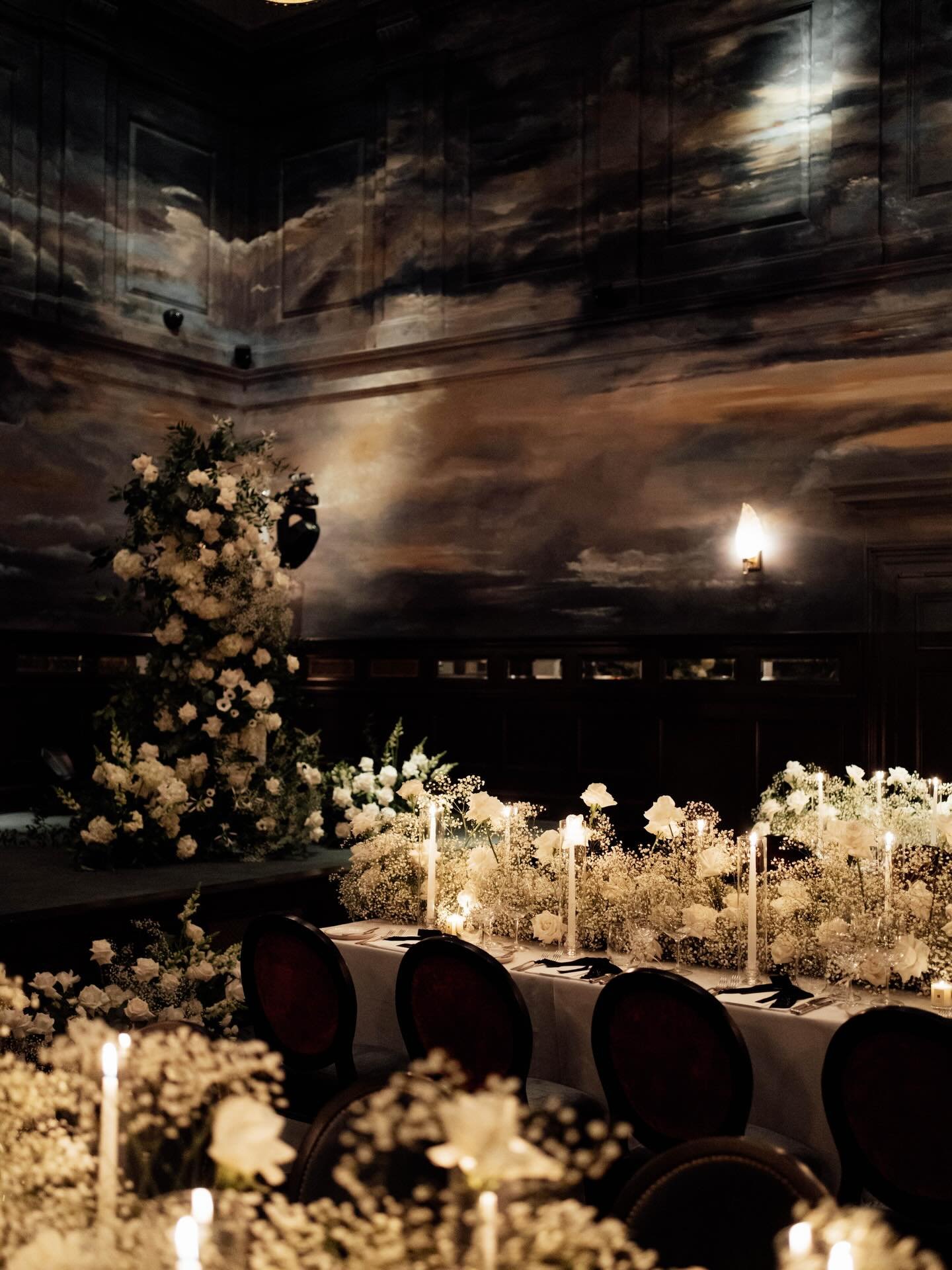 S&amp;C's 1st Anniversary!! 
Still reminiscing about their stunning wedding at @thenomadhotel @fitzroviachapel

Photography @zachandgrace.co 

#weddingflowers #londonwedding