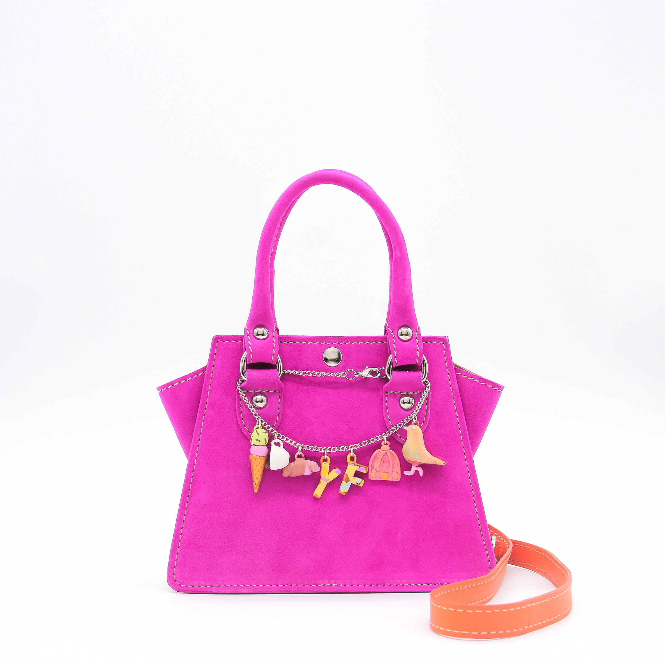 La_chiqui_PINK_front_w:strap.jpg