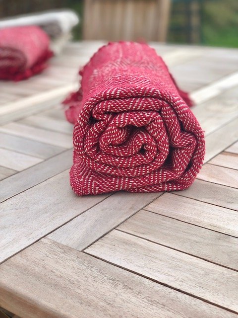 red on roll).jpg