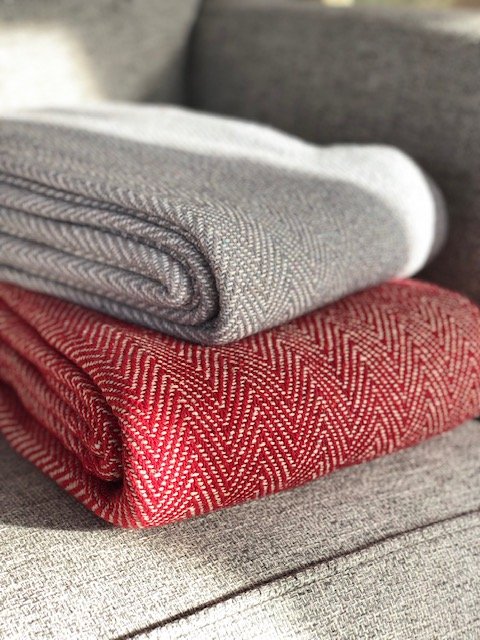 Pixley herringbone blanket/throw silver grey — YOUNG GREEN