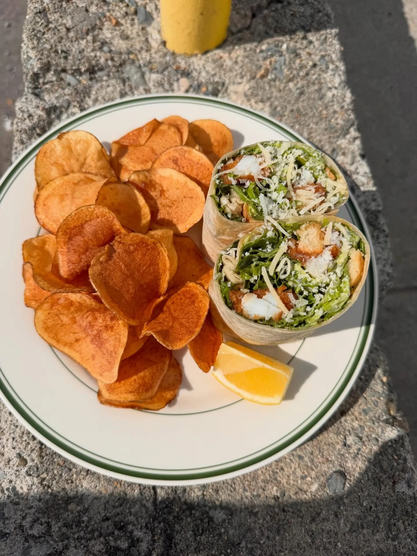 Crispy Fish Caesar Wrap 🤌

Golden crispy haddock + our house-made Caesar dressing&hellip; it just belongs together. Wrapped up fresh and ready to be your new go-to.

Make it the perfect lunch and grab it with a side of our house-made chips 🥔

Now o