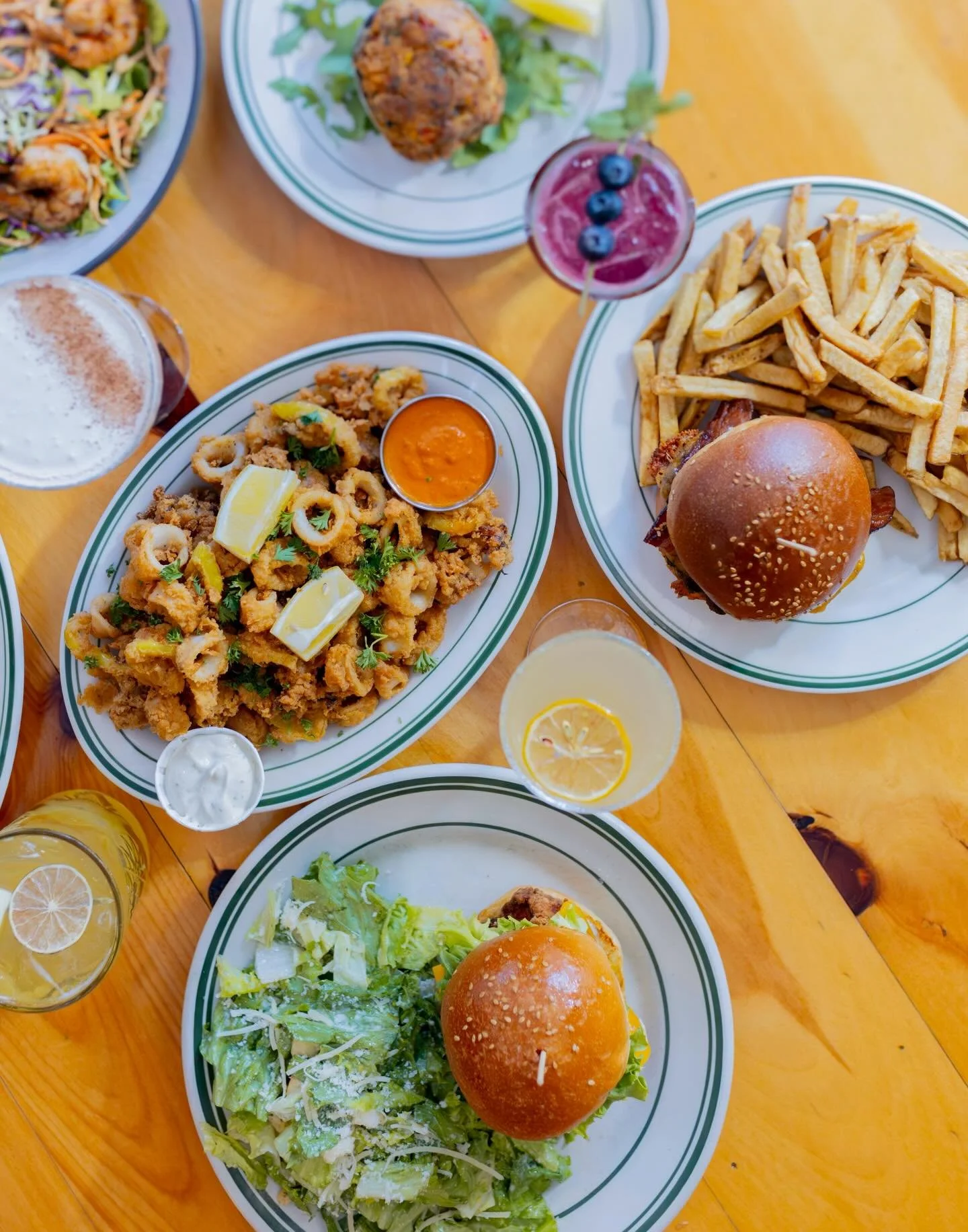 Dinner is back at Sunset this week!
Open Thursday&mdash;Saturday, 730am&mdash;10pm.
All your food favorites til 9 pm.
Espresso martinis til 10 pm. 
Come hang ✨