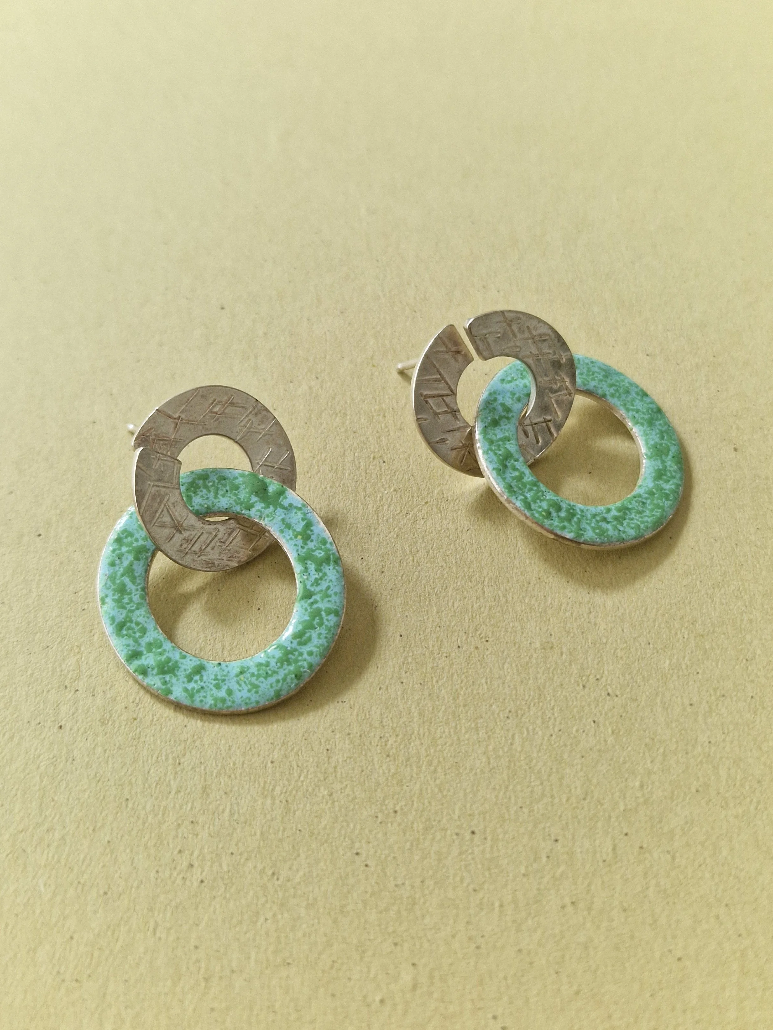 Double Ring drop studs