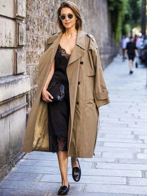 gabardine-bege-com-vestido-preto.jpg.jpeg