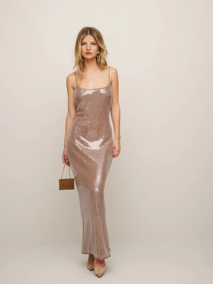 Bevelyn-Dress-shopping-online.jpeg