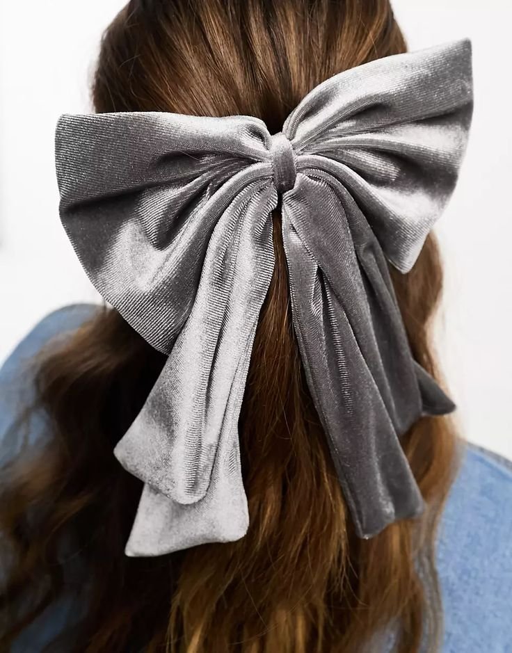 ASOS DESIGN hair bow in grey velvet _ ASOS.jpeg