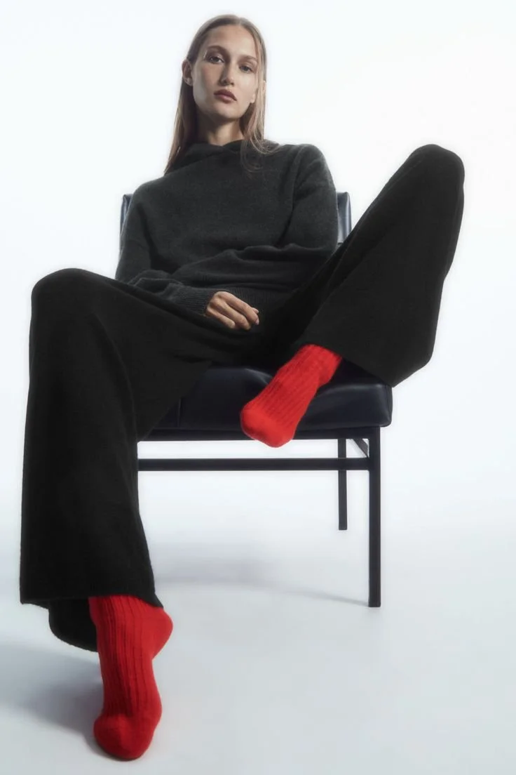 RIBBED-CASHMERE-SOCKS-shopping-online.jpeg
