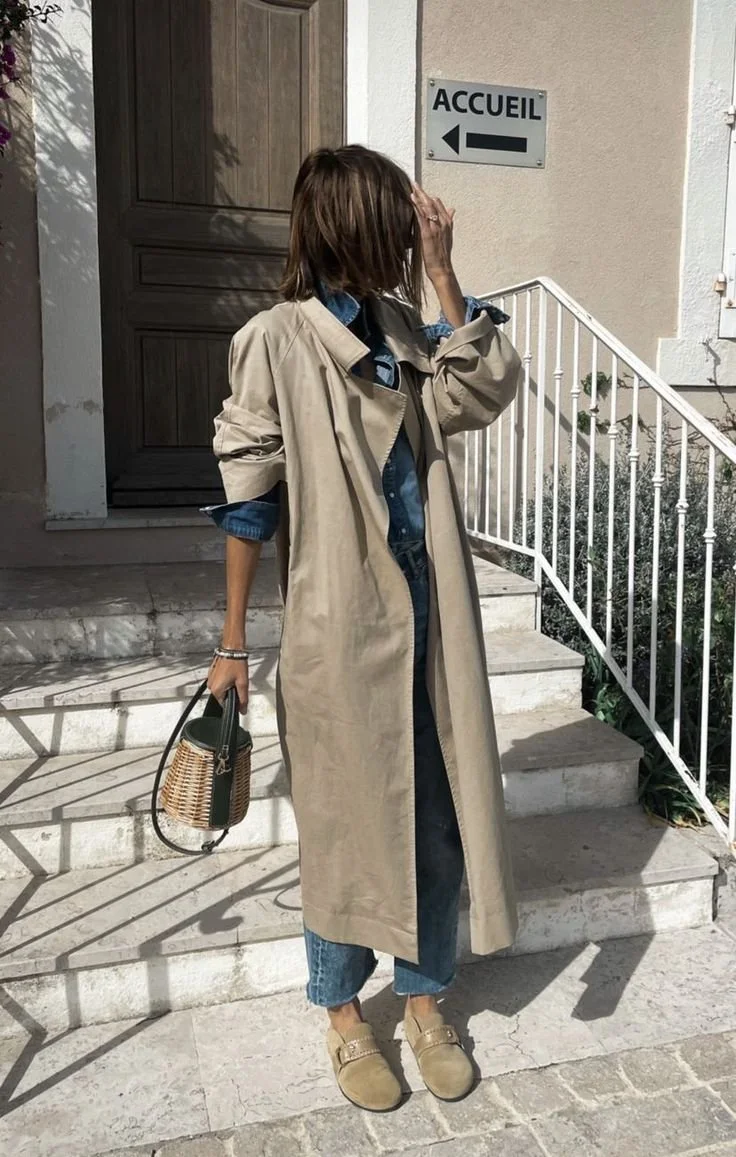 casacos-essenciais-trench-coat-classico-saia-midi-plissada.jpg.jpeg