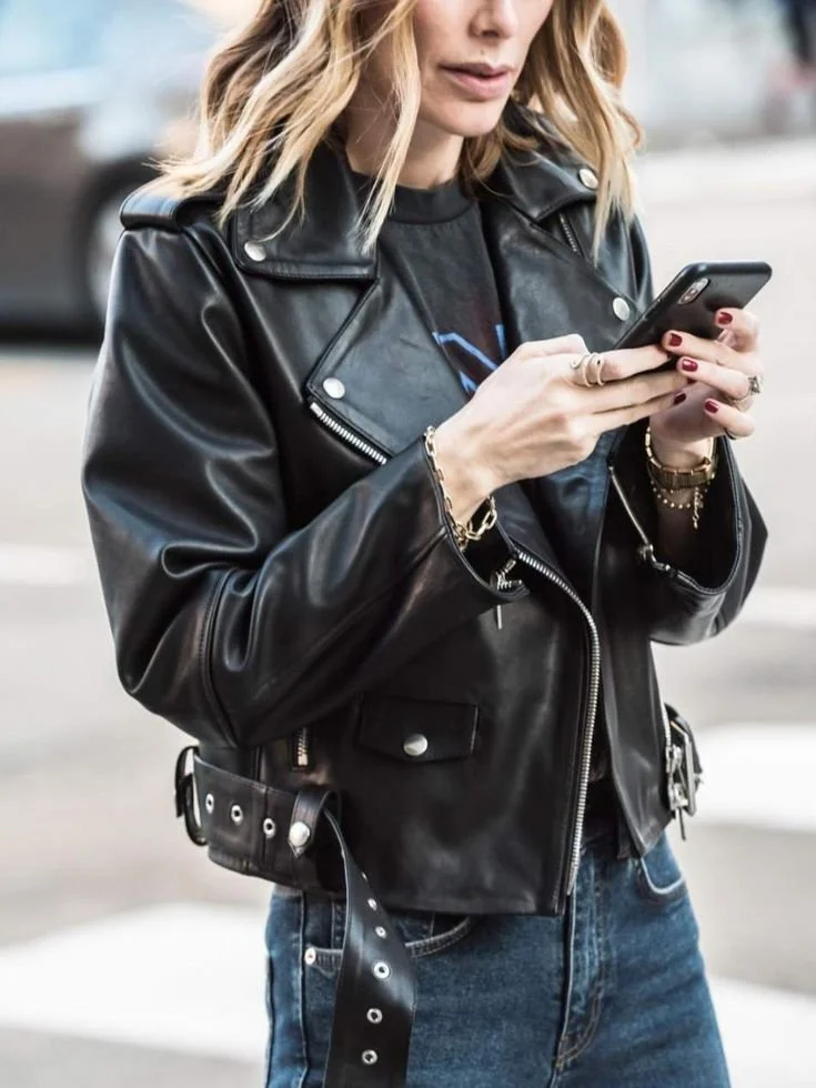 casacos-essenciais-blusao-cabedal-cropped-preto.jpg.jpeg