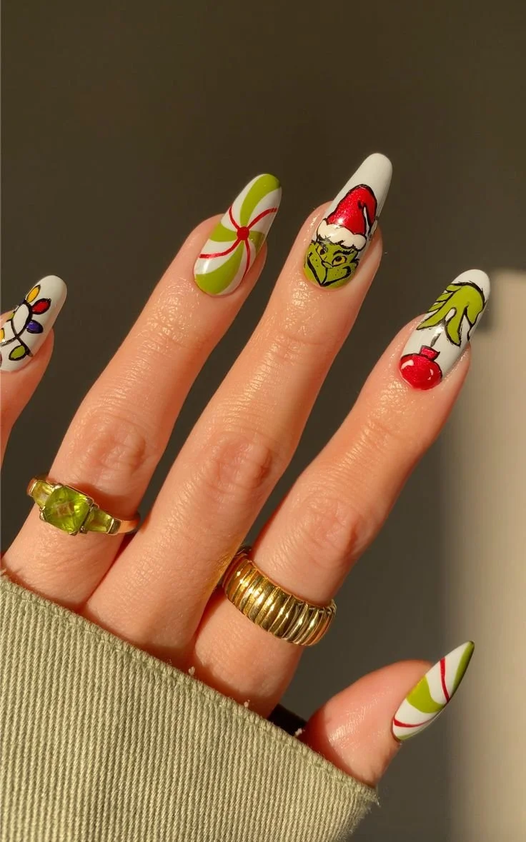The Grinch Nails ❤️ @lightslacquer.jpeg