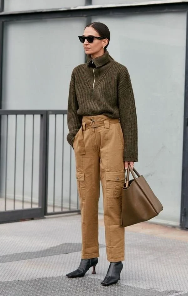 camisola-malha-castanha-estilo-chic.jpeg