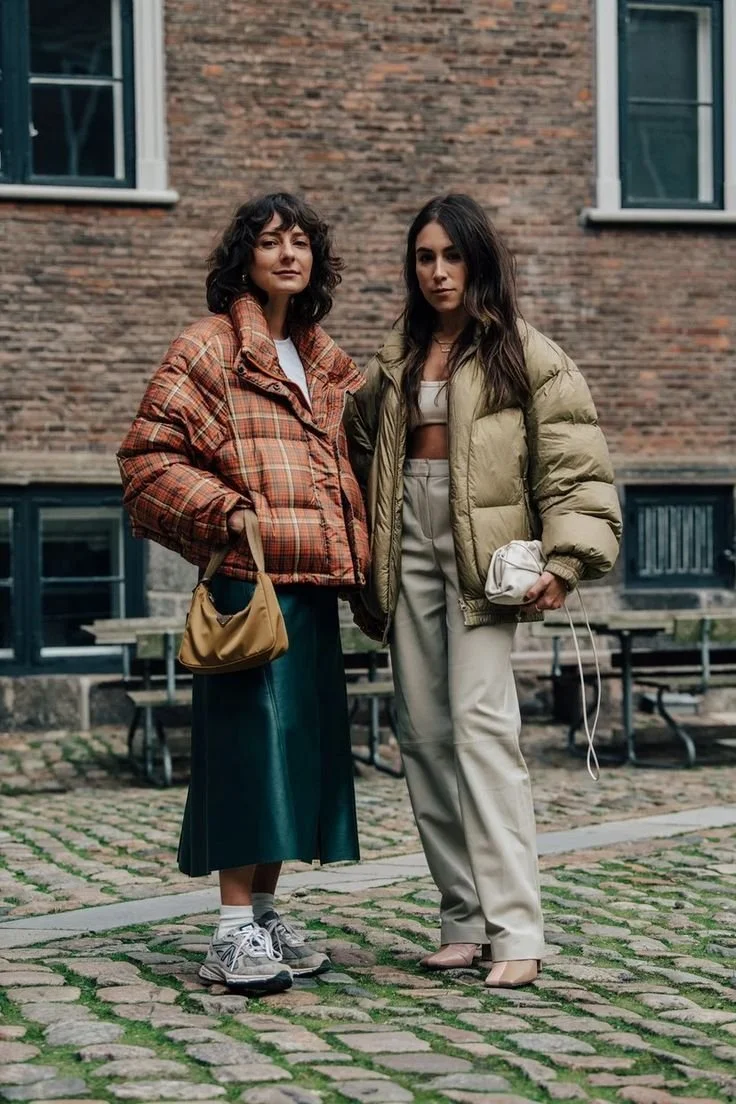 puffer-jacket-bege-look-de-viagem.jpeg