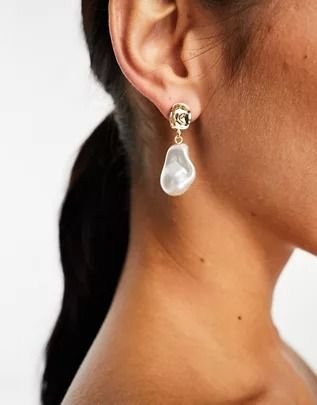 DesignB London molten pearl drop earrings in gold