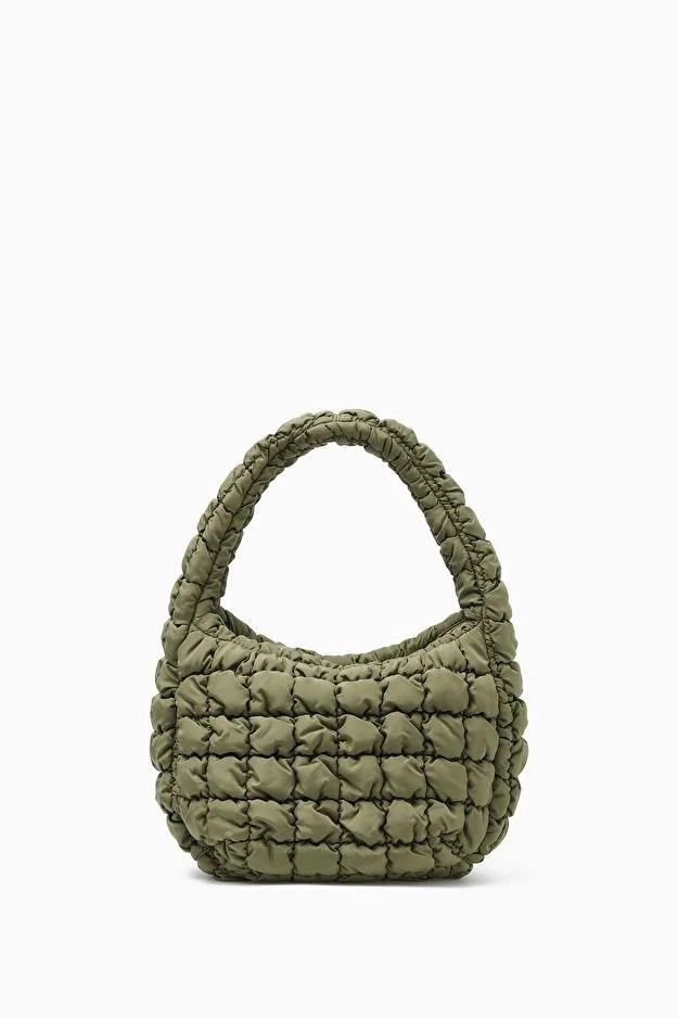 guarda-roupa cápsula de primavera.jpeg