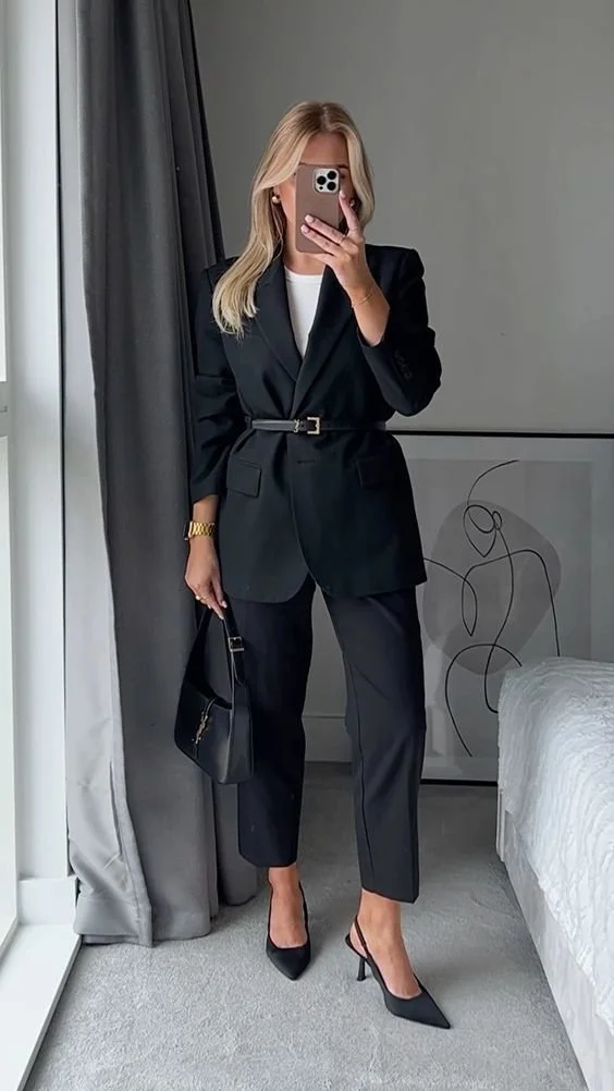 blazer-preto-feminino-para-o-trabalho-02.jpeg