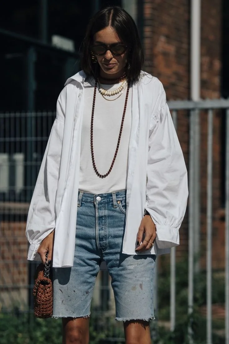 camisa-branca-classica-feminina-look-casual-04.jpeg