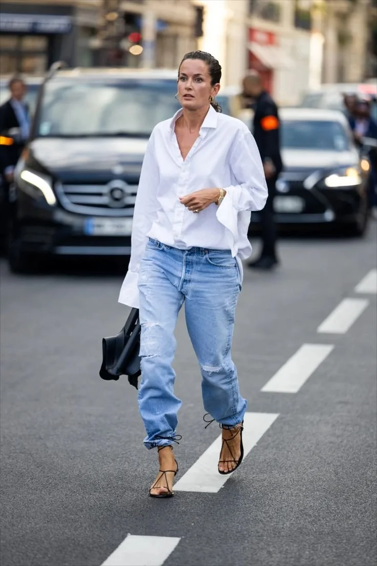 camisa-branca-classica-feminina-look-casual-07.jpeg