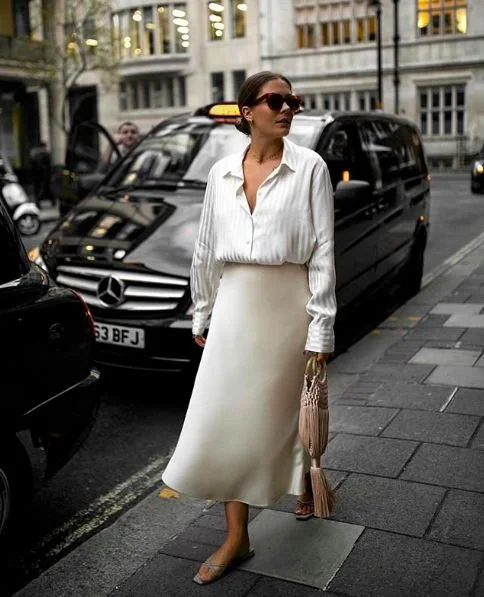 camisa-branca-classica-feminina-look-elegante-09.jpeg