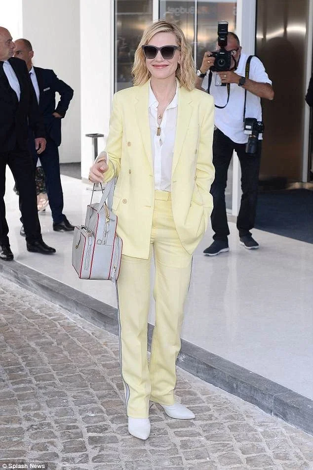 looks-com-amarelo-claro-e-branco-na primavera-20.jpeg