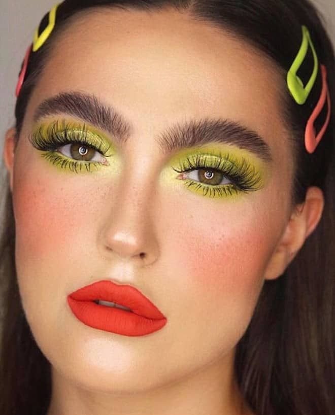 The Dreamiest Living Coral Makeup Looks to Try This Summer.jpeg