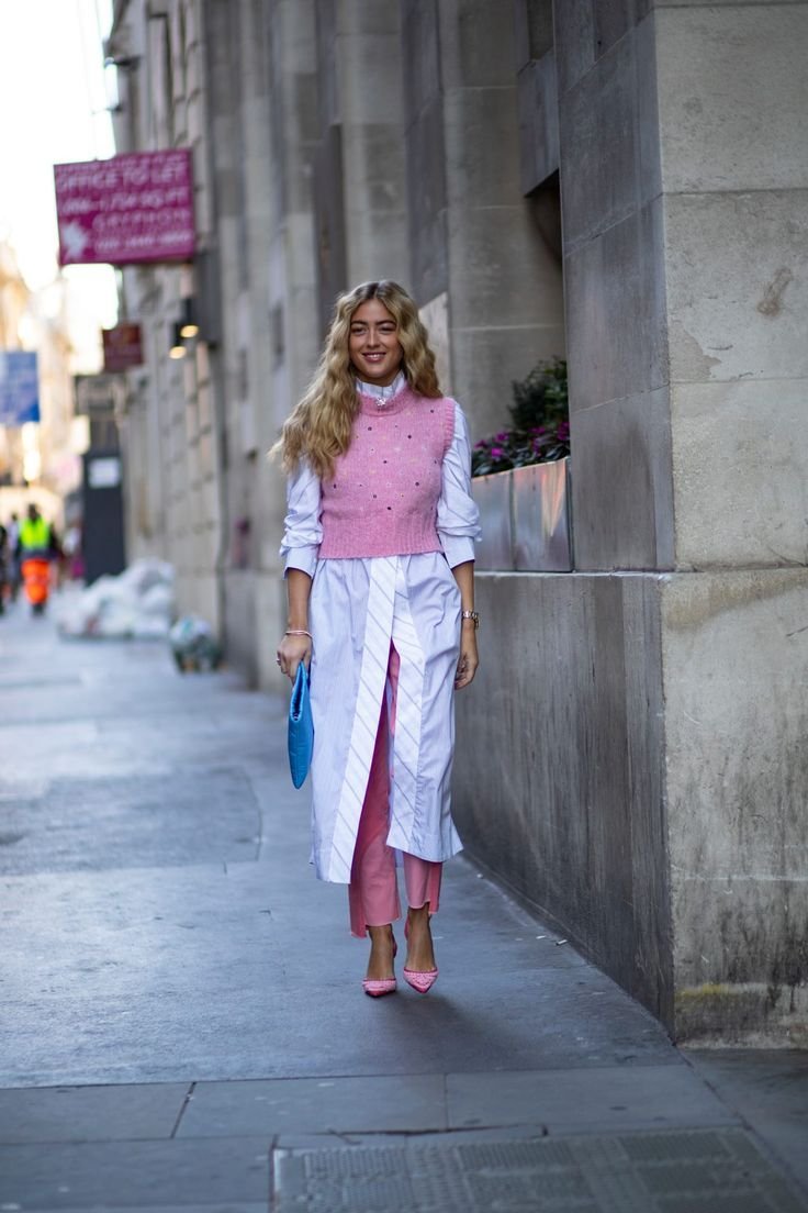 Showgoers Wore Sneakers With Their Dresses Over the Weekend at London Fashion Week.jpeg