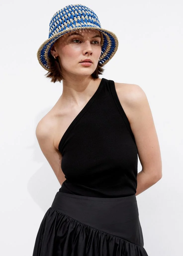 chapeus-femininos-acessorio-essencial-para-dias-praia-shopping-04.jpeg