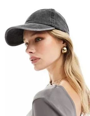 chapeus-femininos-acessorio-essencial-para-dias-praia-shopping-07.jpeg
