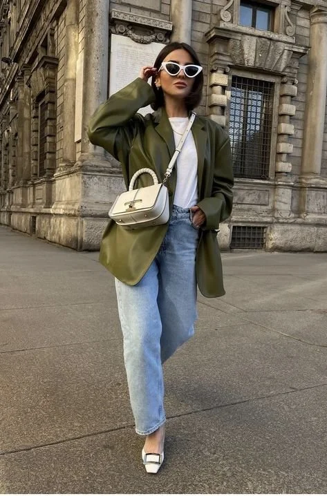 outono-look-verde-com-denim-casual-pratico-08.jpg