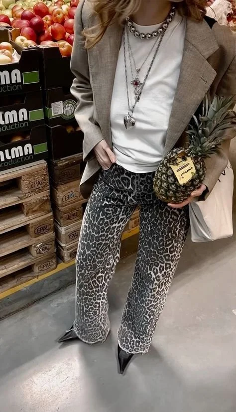 look-outono-calcas-leopardo-toque-selvagem-sofisticado-02.jpg
