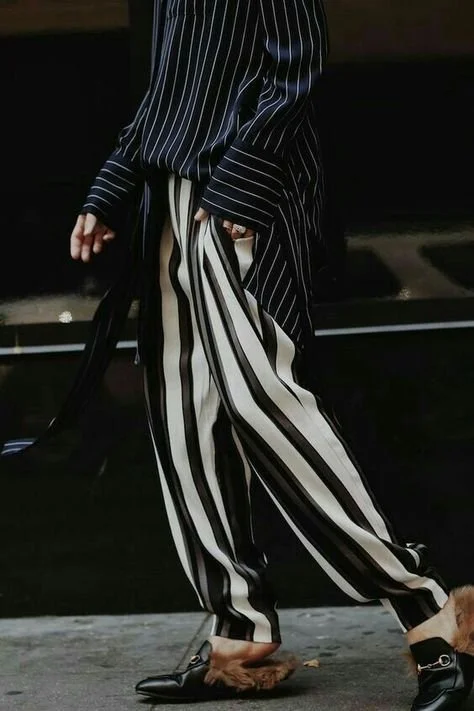 look-outono-calcas-riscas-verticais-elegancia-alongamento-silhueta-04.jpg
