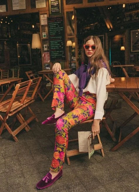 look-outono-calcas-flores-toque-feminino-romantico-12.jpg