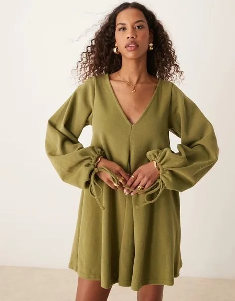 vestidos-manga-comprida-neutros-ate-50euros-09.jpg