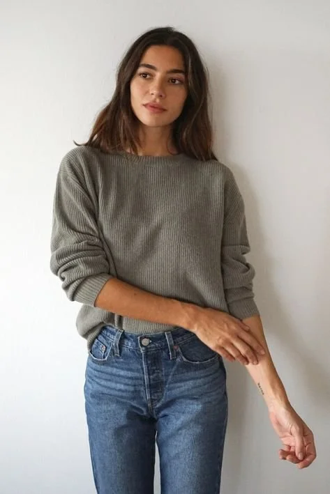 8-pecas-basicas-femininas-camisola-fina-malha-03.jpg