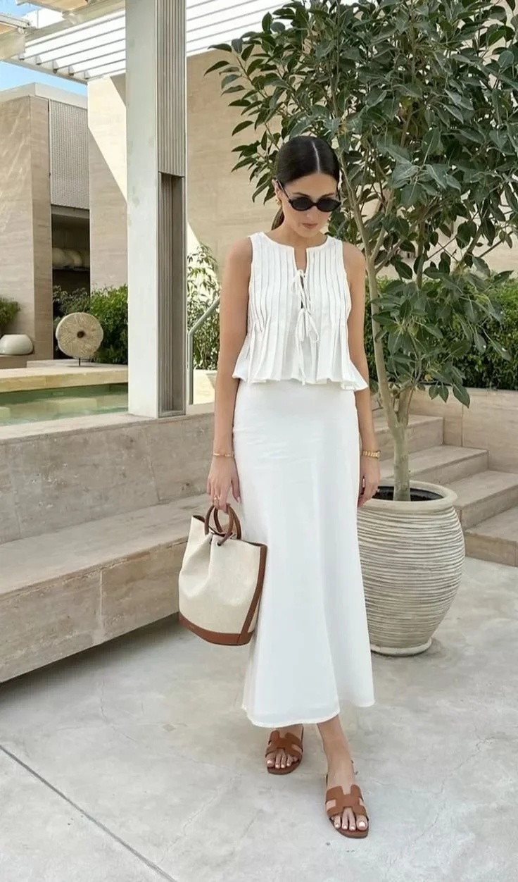7-inspiracoes-looks-total-white-vibes-classico-fresco-elegante-01.jpeg