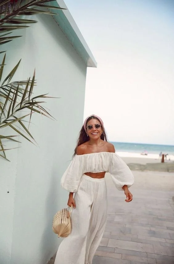 7-inspiracoes-looks-total-white-vibes-classico-fresco-elegante-05.jpeg