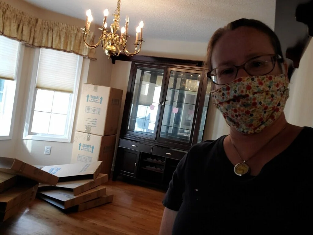 Small Business Center recognizes new business and business advocate